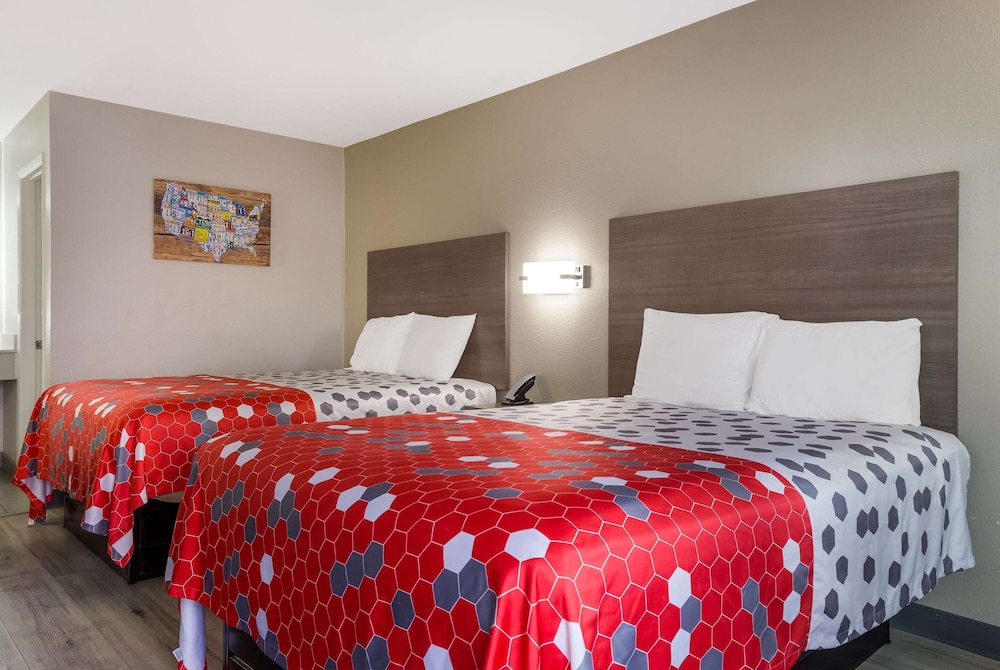 Standard Room, 2 Queen Beds, Non Smoking photo 1