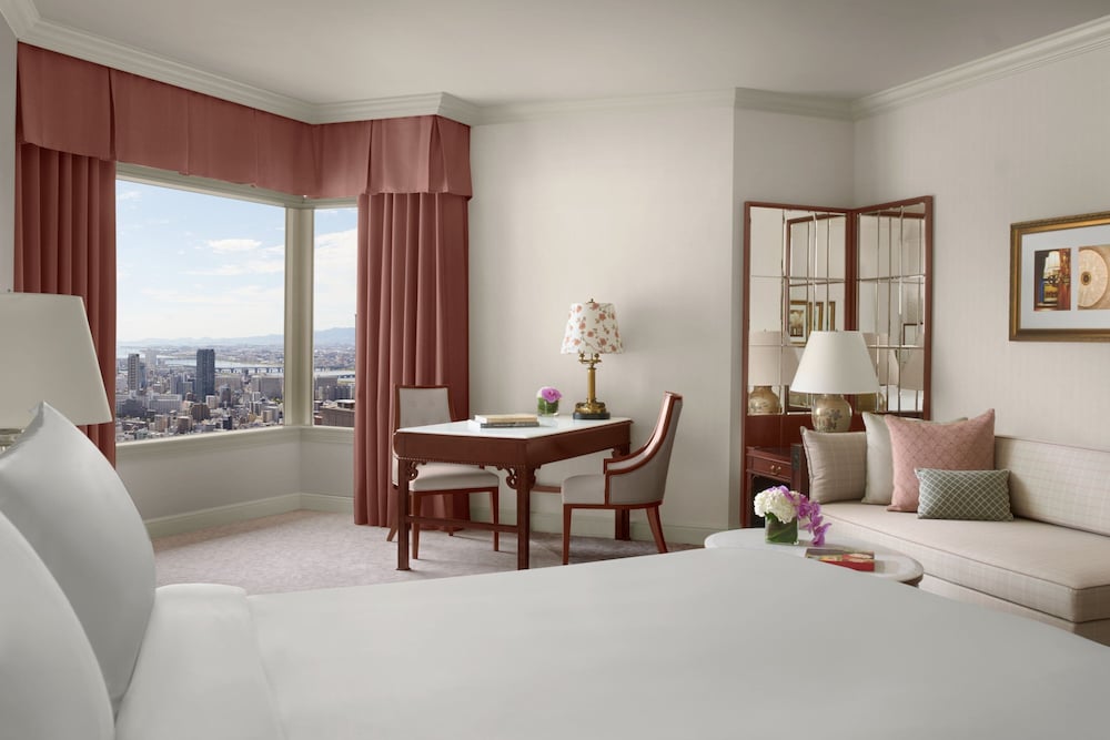 Junior Suite, 1 King bed (High Floor)