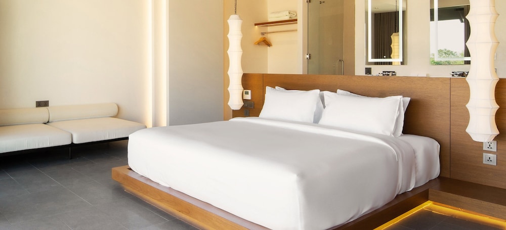 Khiri Suite - Photo 11