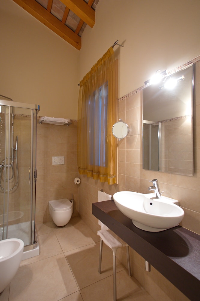 Superior Double Room Single Use photo 2