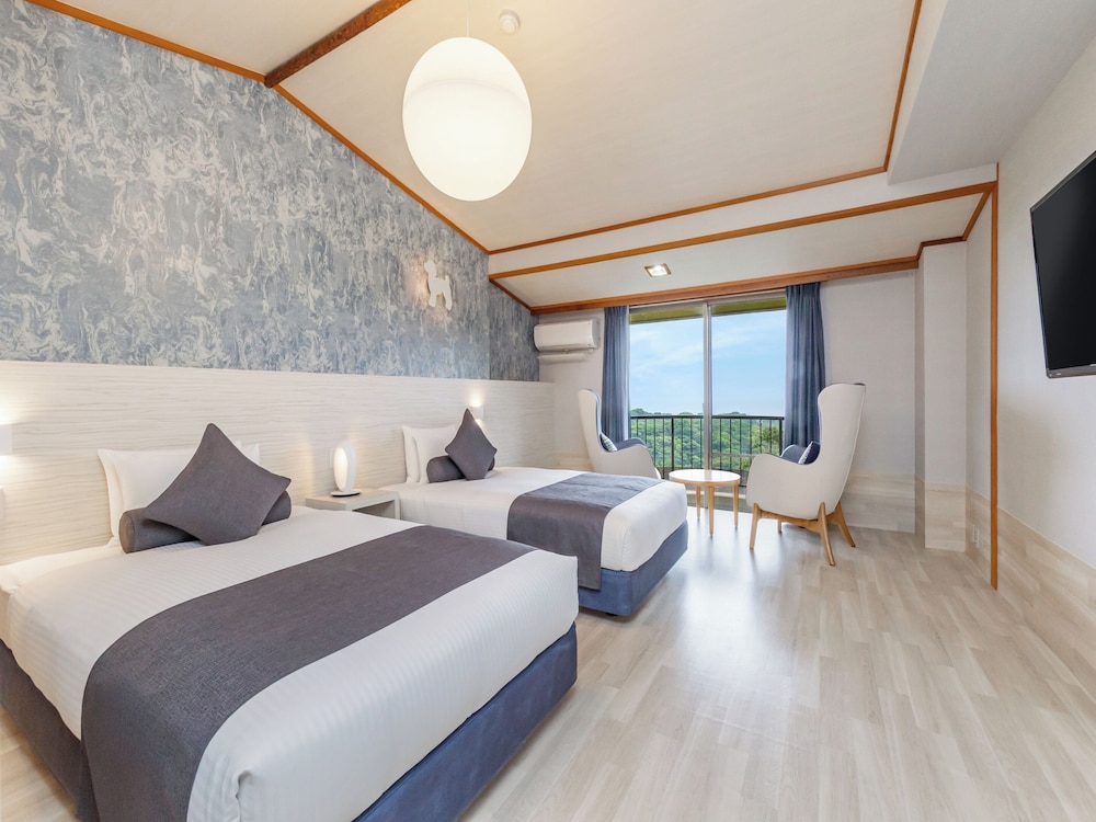 Top Floor Deluxe Twin Room photo 1