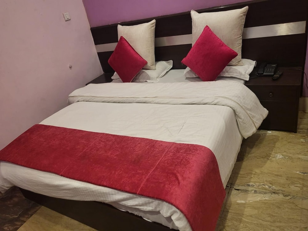 Deluxe Double Room, City View