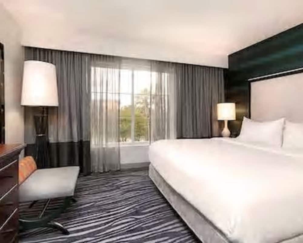 Room, 1 King Bed
