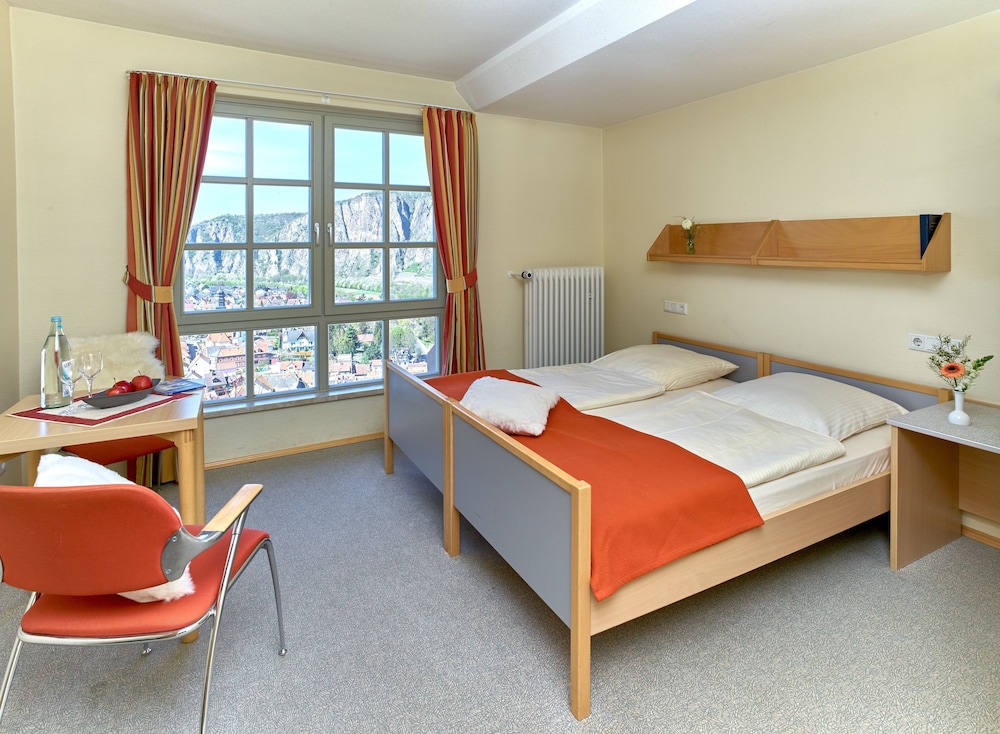 Basic Double or Twin Room photo 1