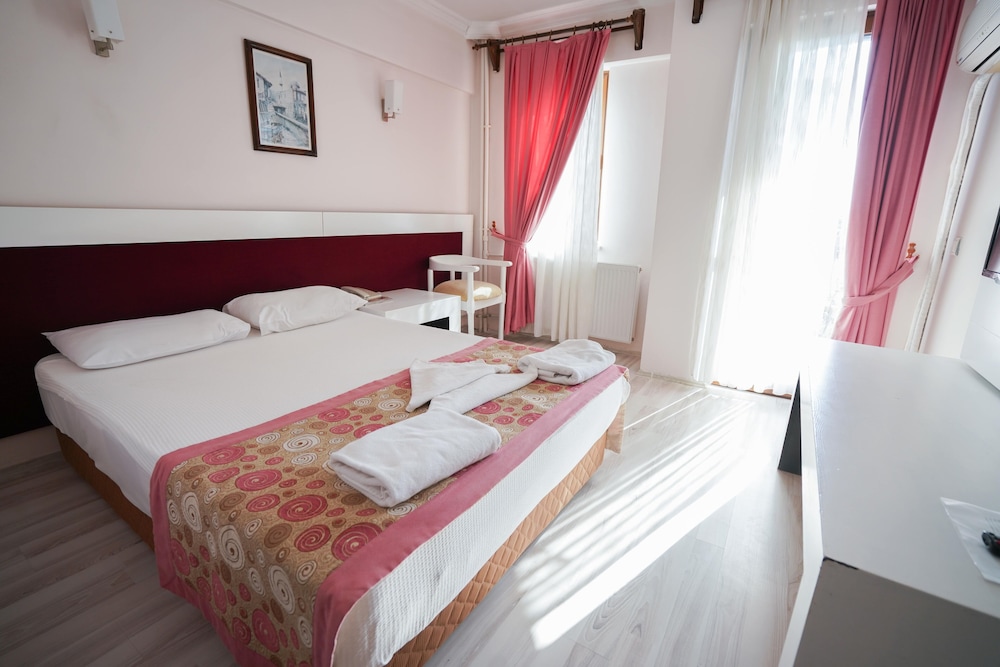 Standard Room photo 1
