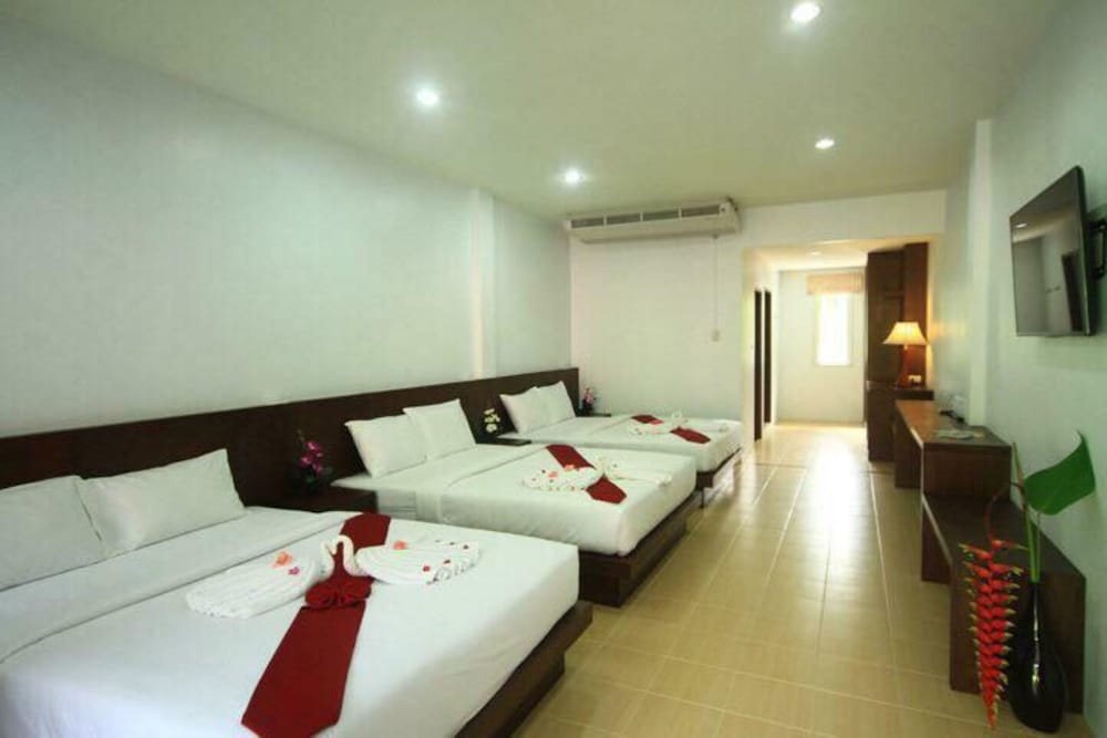 Family Room (6 Adults)