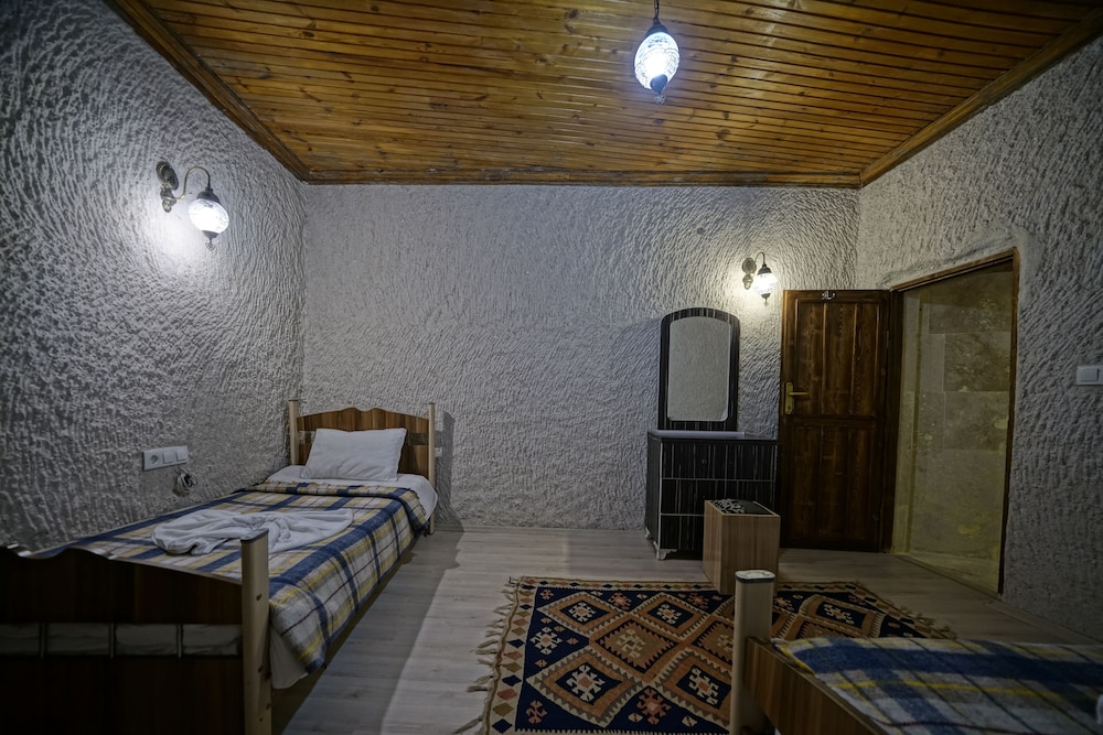 Deluxe Twin Room photo 3