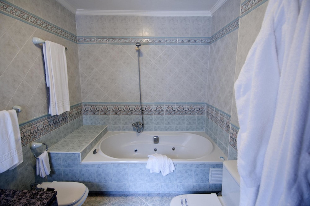 Standard Double Room Single Use photo 2