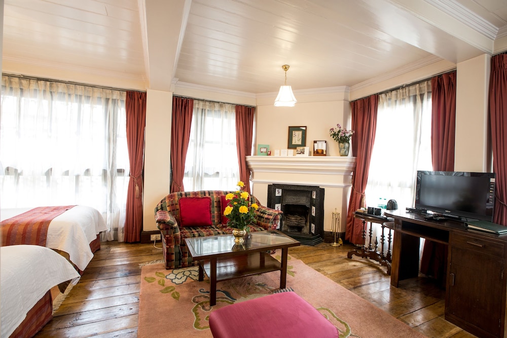 Deluxe Double or Twin Room - Photo 6