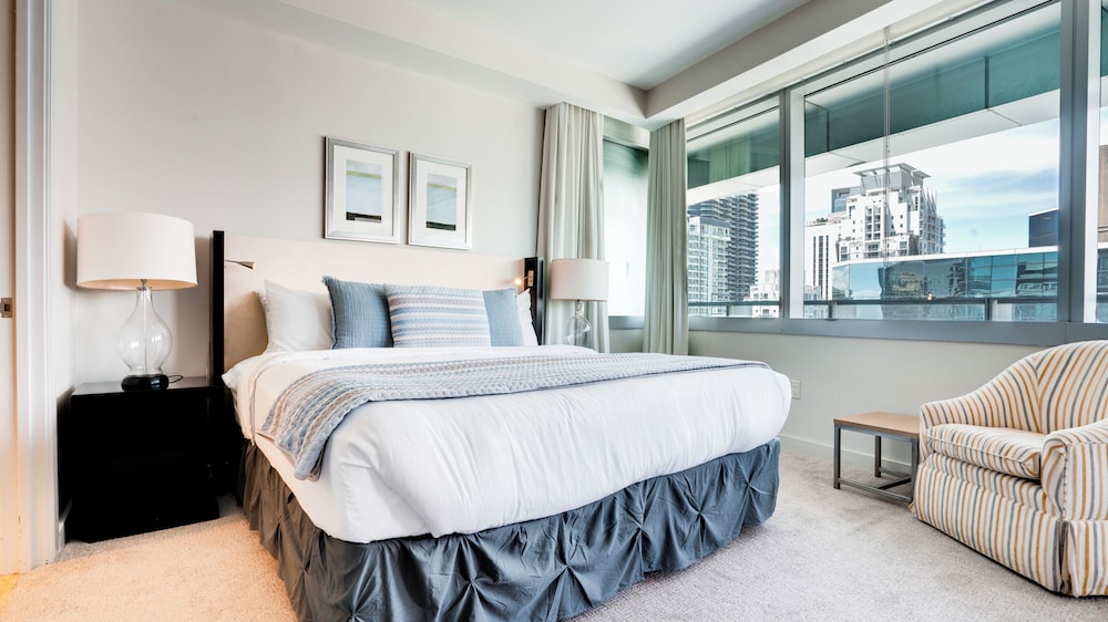 Exclusive Condo, 1 Bedroom, Balcony, Ocean View photo 3