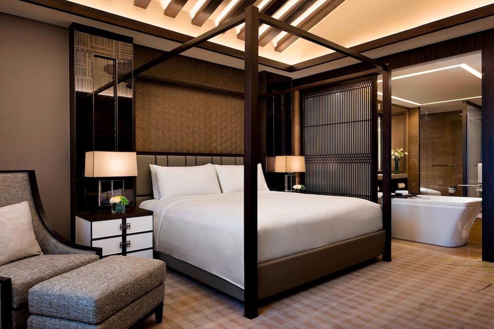 Presidential Room, 1 Bedroom, Golf View photo 3