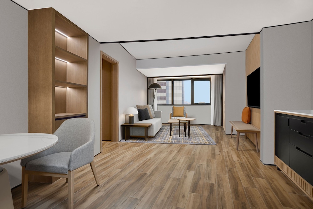 Club Suite, 1 Bedroom thumbnail 5