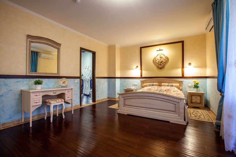 Suite, 2 Bedrooms photo 1