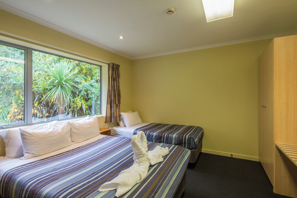 Double Or Twin Room, Private Bathroom - Photo 3