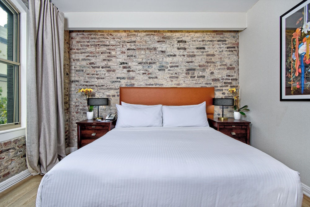Deluxe Room, 1 King Bed (City King) photo 1