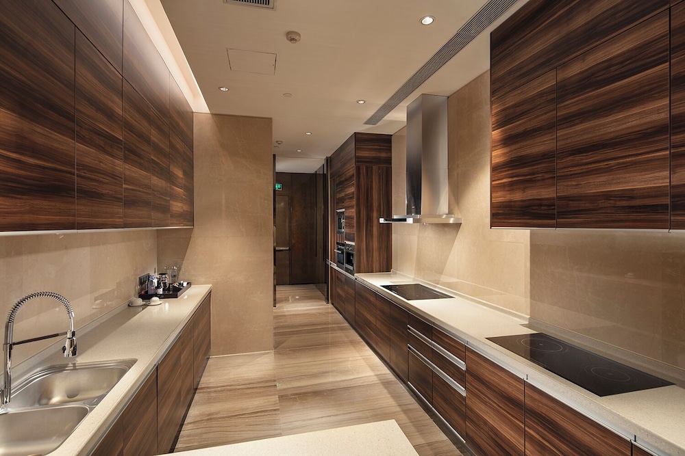 Presidential Suite, Club Lounge Access