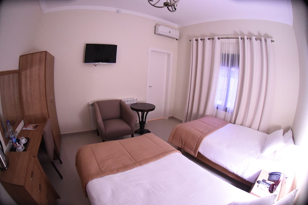 Twin Room, Mountain View photo 1