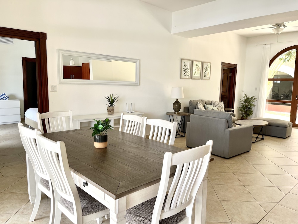 Executive Apartment, 2 Bedrooms, Marina View photo 3