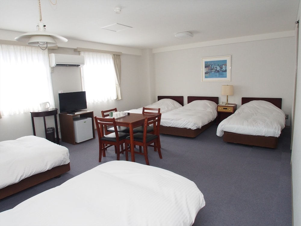 Quadruple Room, Non Smoking photo 3