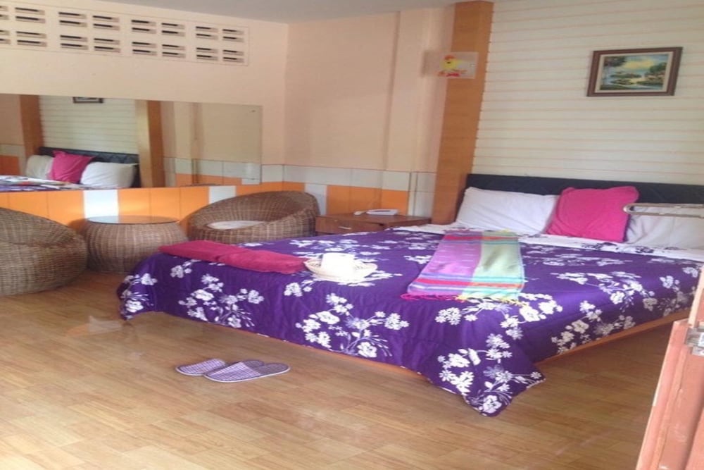 VIP  Bungalow photo 1