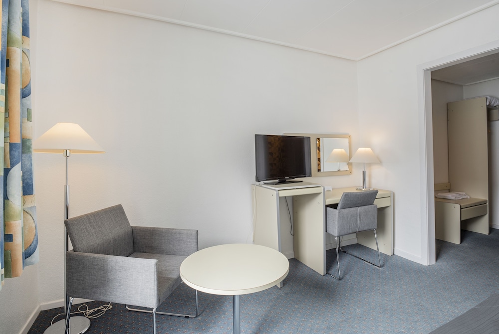Basic Single Room photo 3