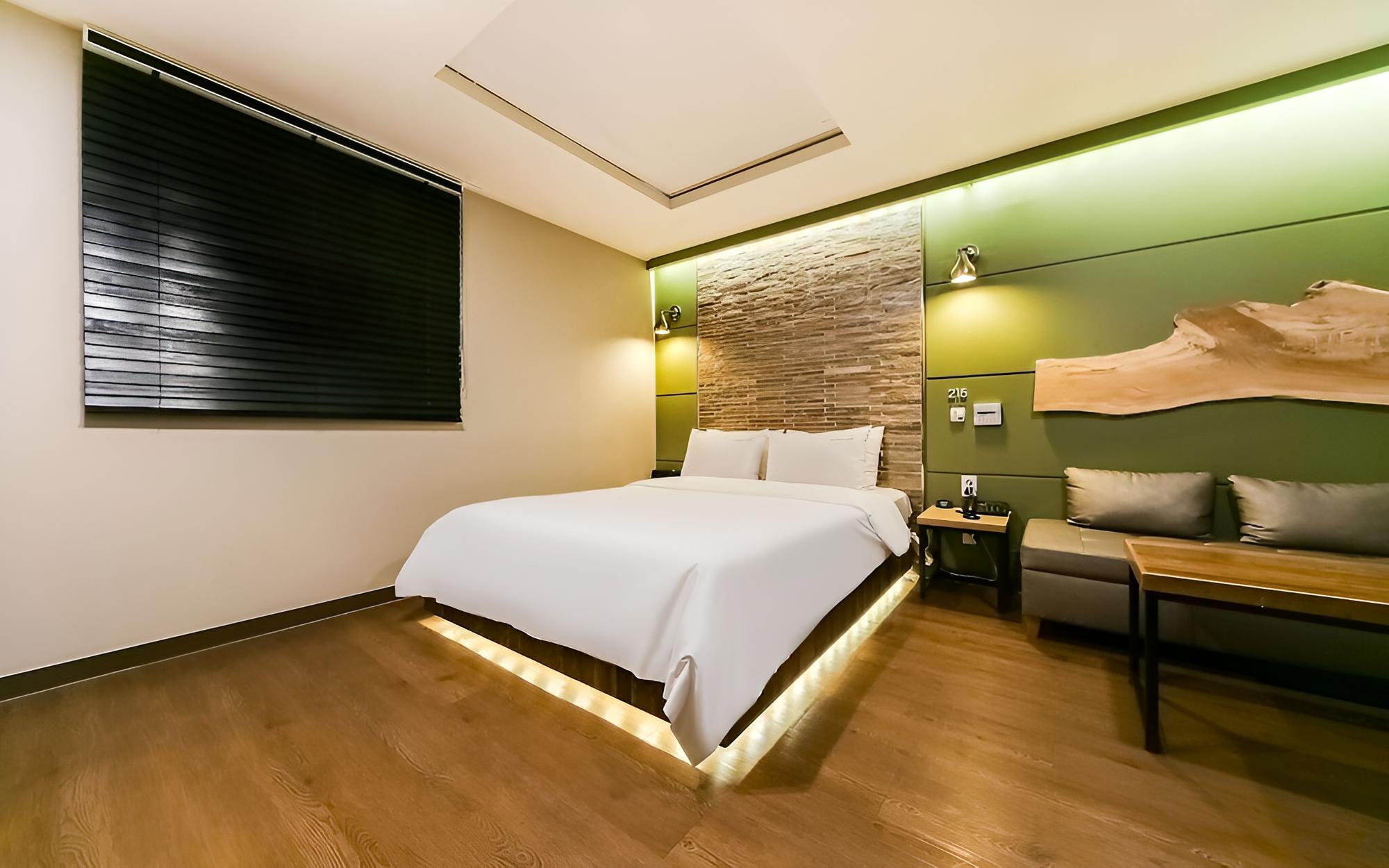 Room (Unlimited OTT - Business Room (OTT Se) photo 2