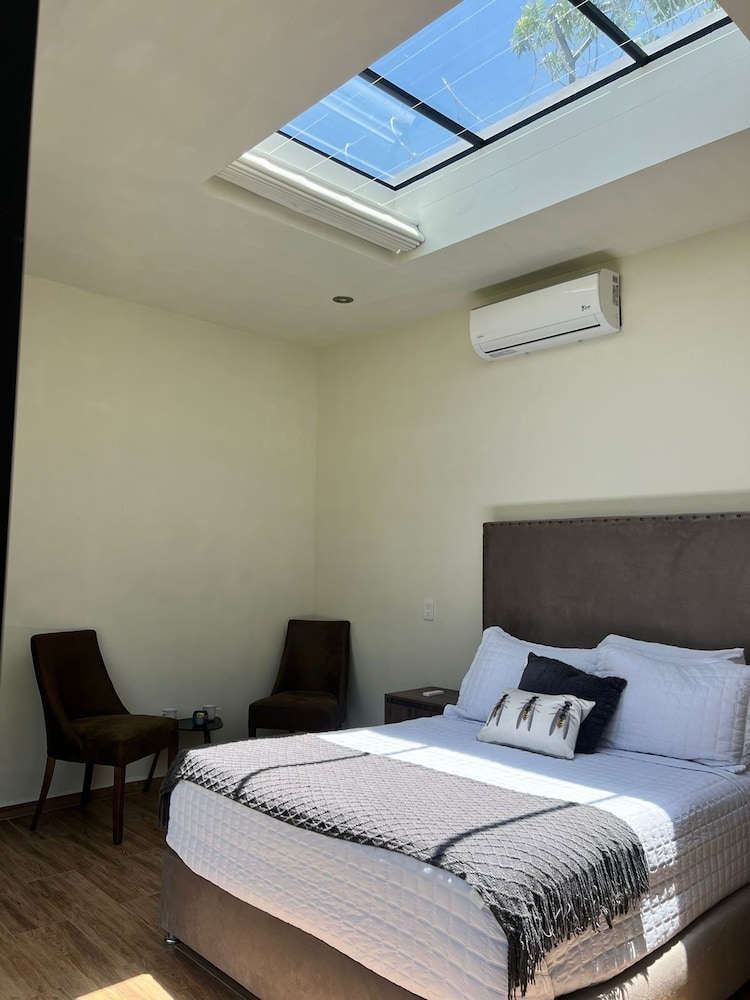 Panoramic Room