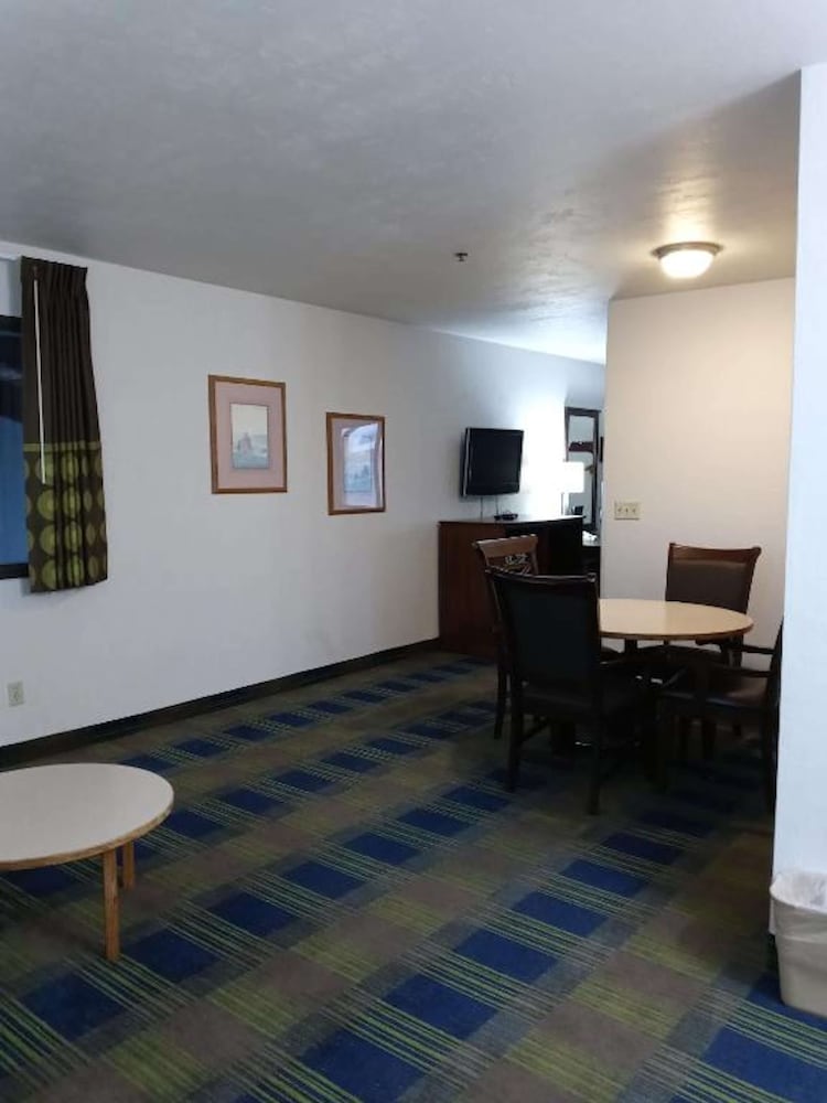 Suite, 1 King Bed, Non Smoking, Refrigerator & Microwave (with Sofabed) - Photo 1
