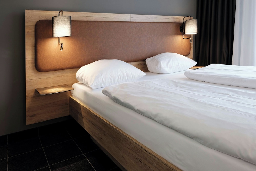 Standard Room, 1 Queen Bed