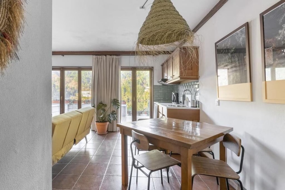 Deluxe Apartment, Kitchenette, Lake View photo 3