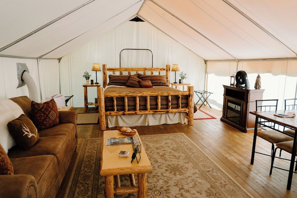 Romantic Tent, 1 King Bed with Sofa bed, Garden View