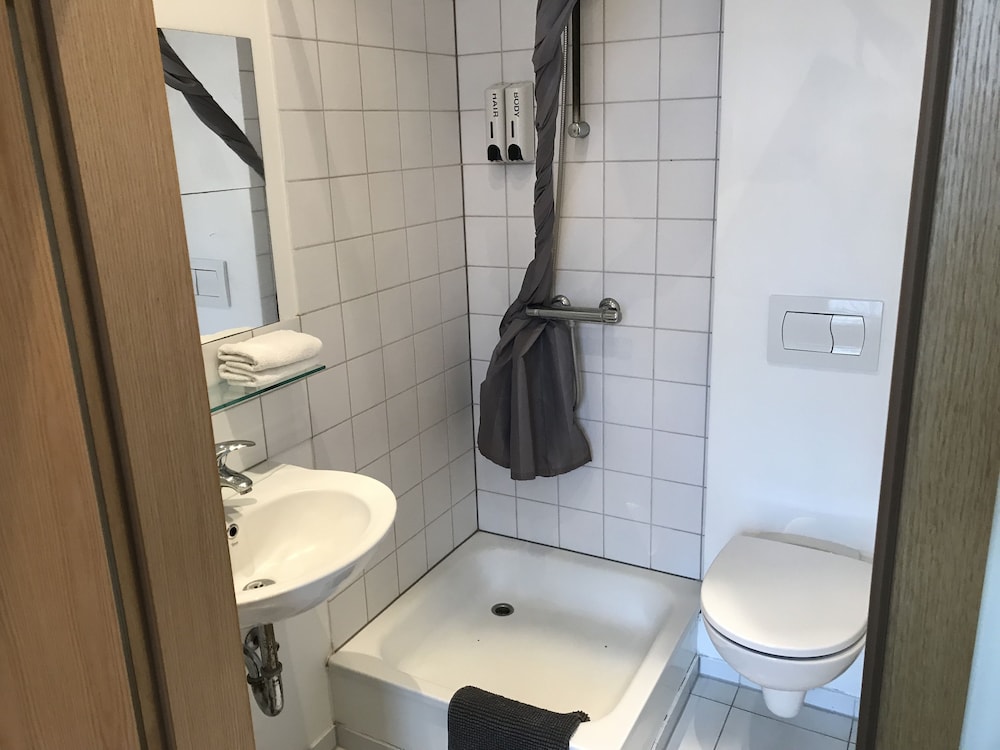 Large Studio, Kitchenette photo 2