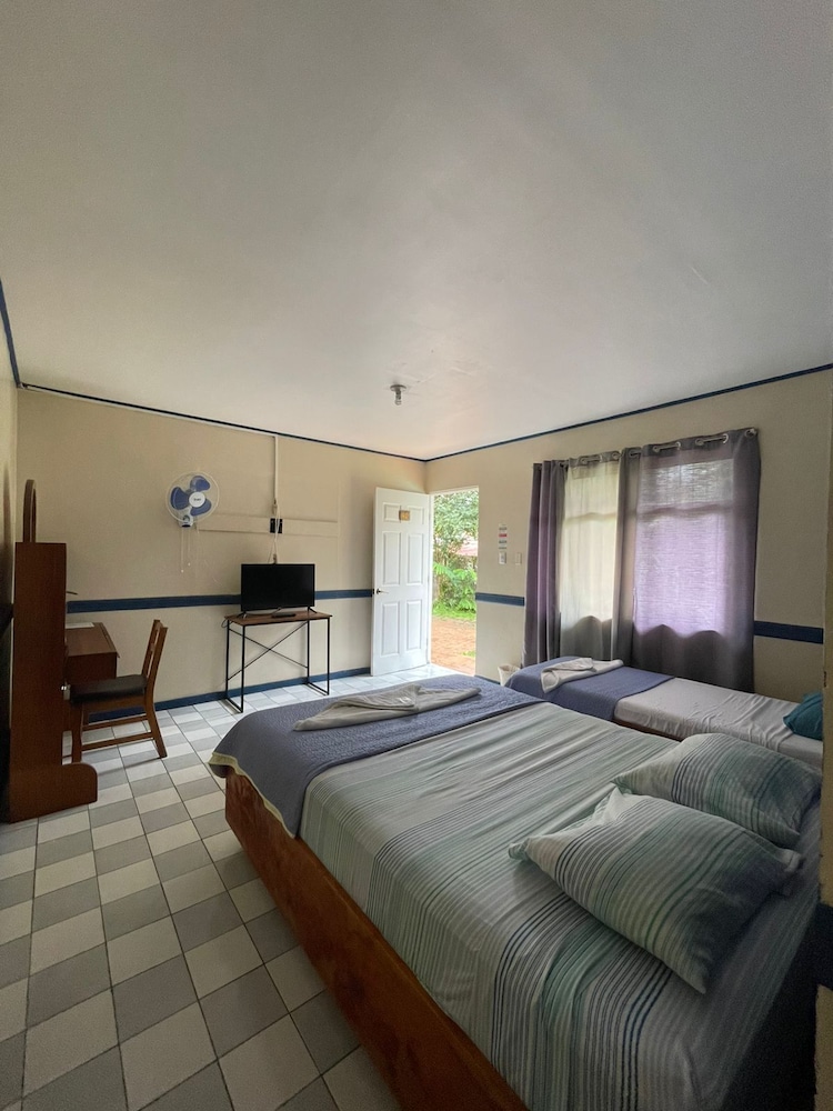 Basic Double Room photo 2