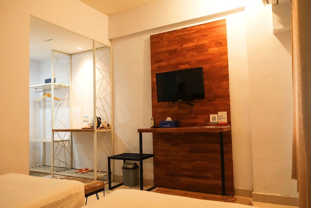 Executive Twin Room - Photo 3