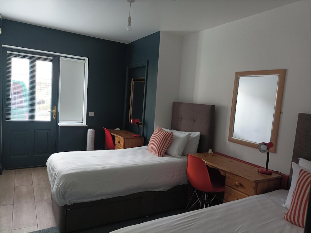 Family Apartment photo 2