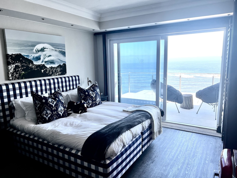 Room (Pansy Shell)