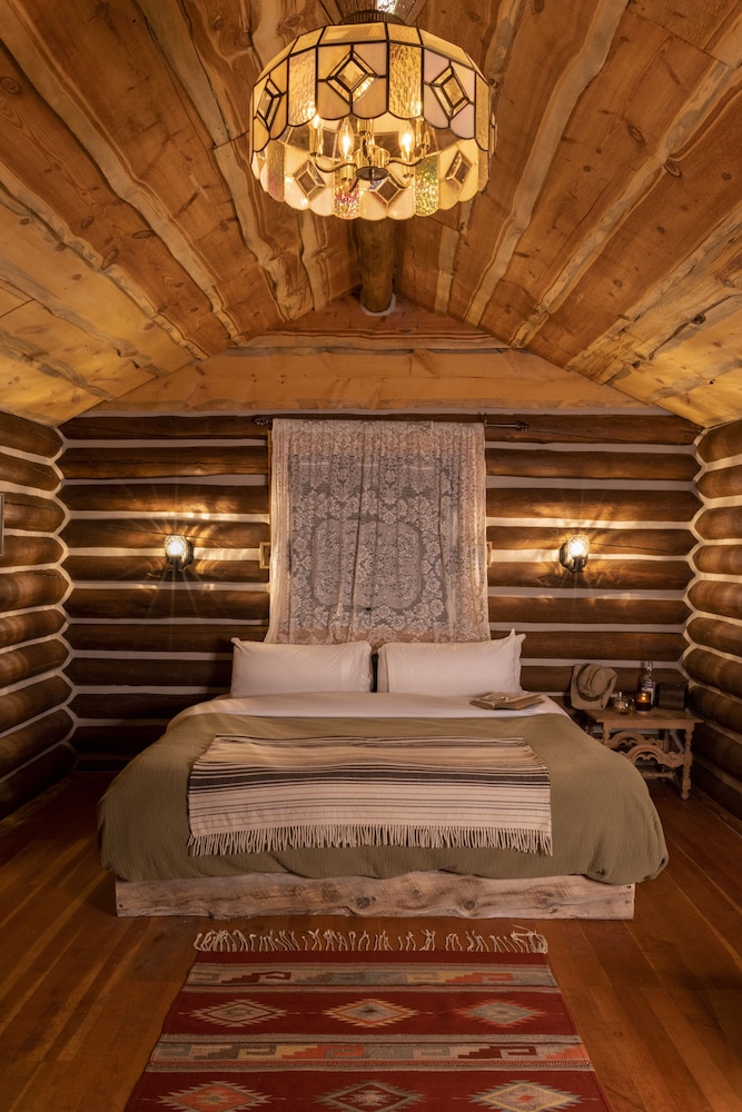 Deluxe Cabin photo 1
