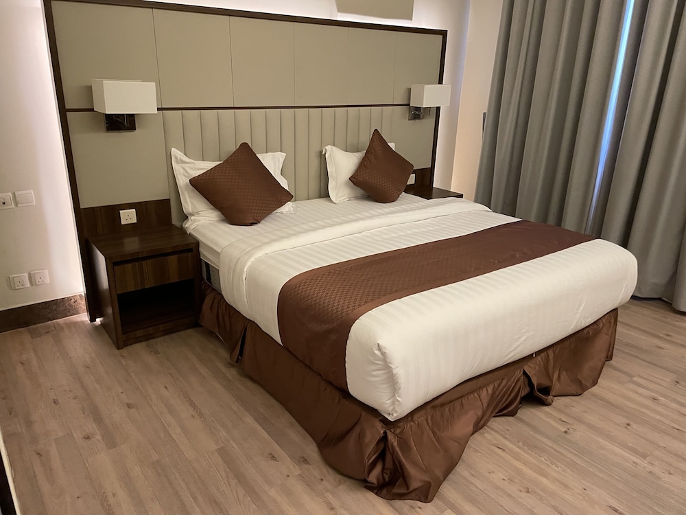 One Bedroom Apartment