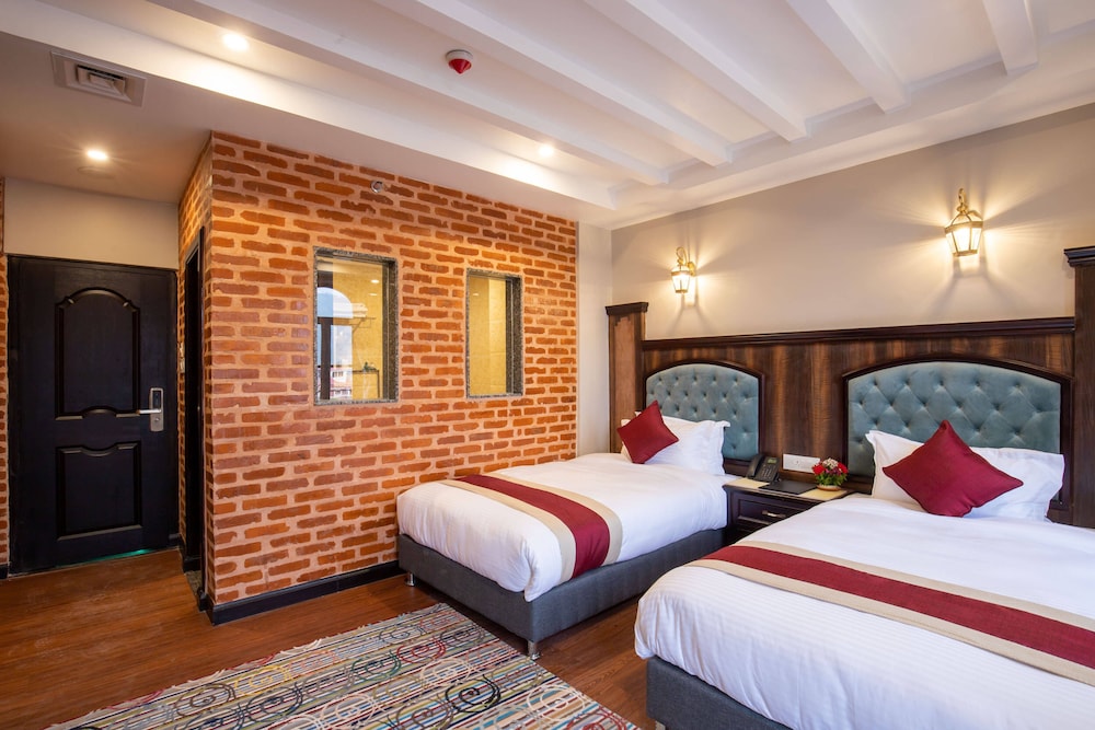 Deluxe Room - Photo 2
