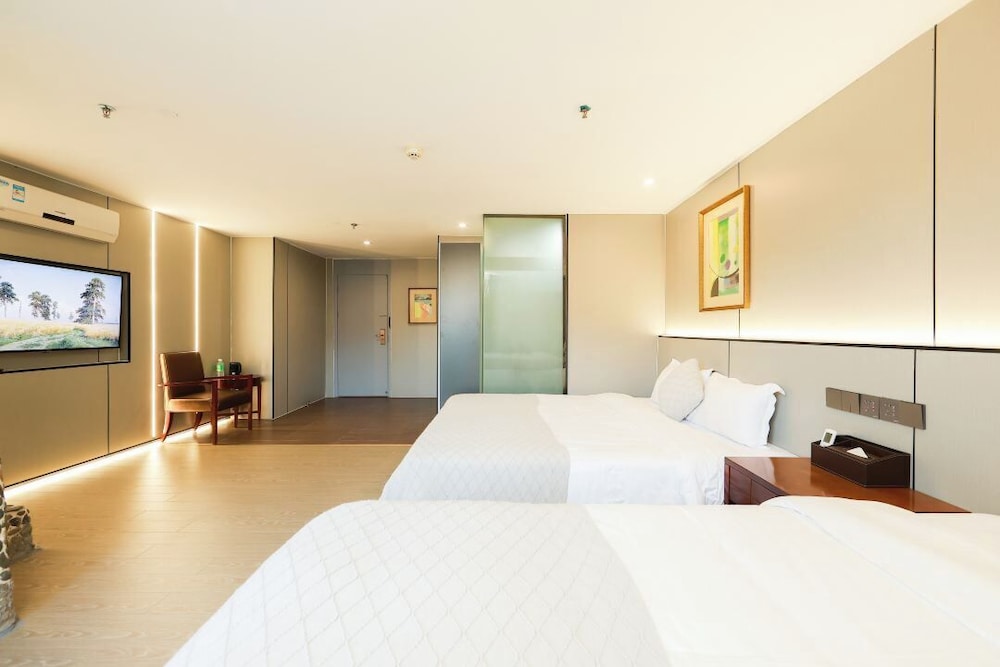 Signature Twin Room