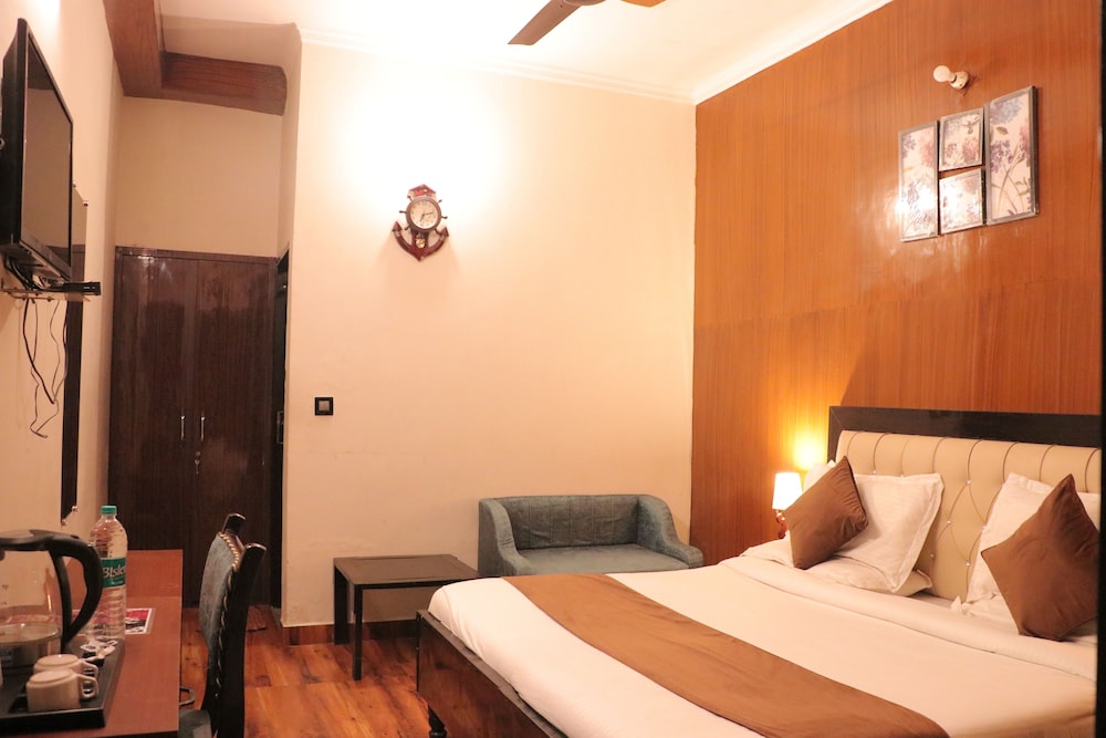 Executive Room - Photo 2