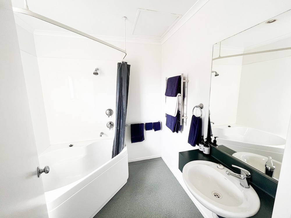 One Bedroom Deluxe photo 3