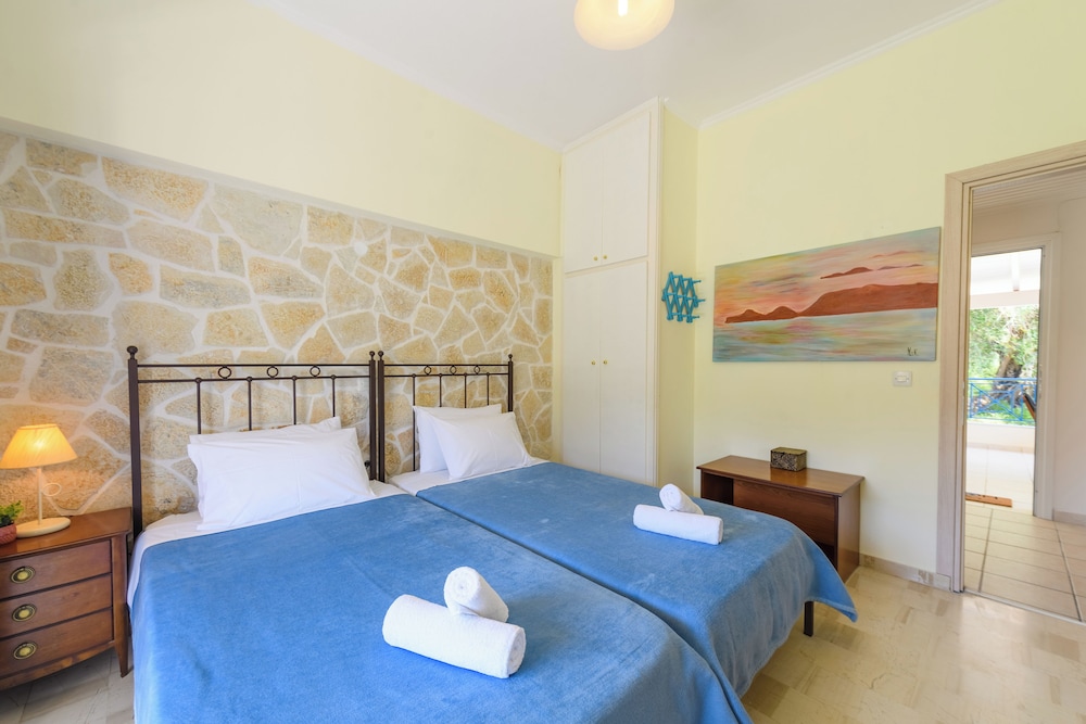 Apartment, 2 Bedrooms, Balcony, Garden View