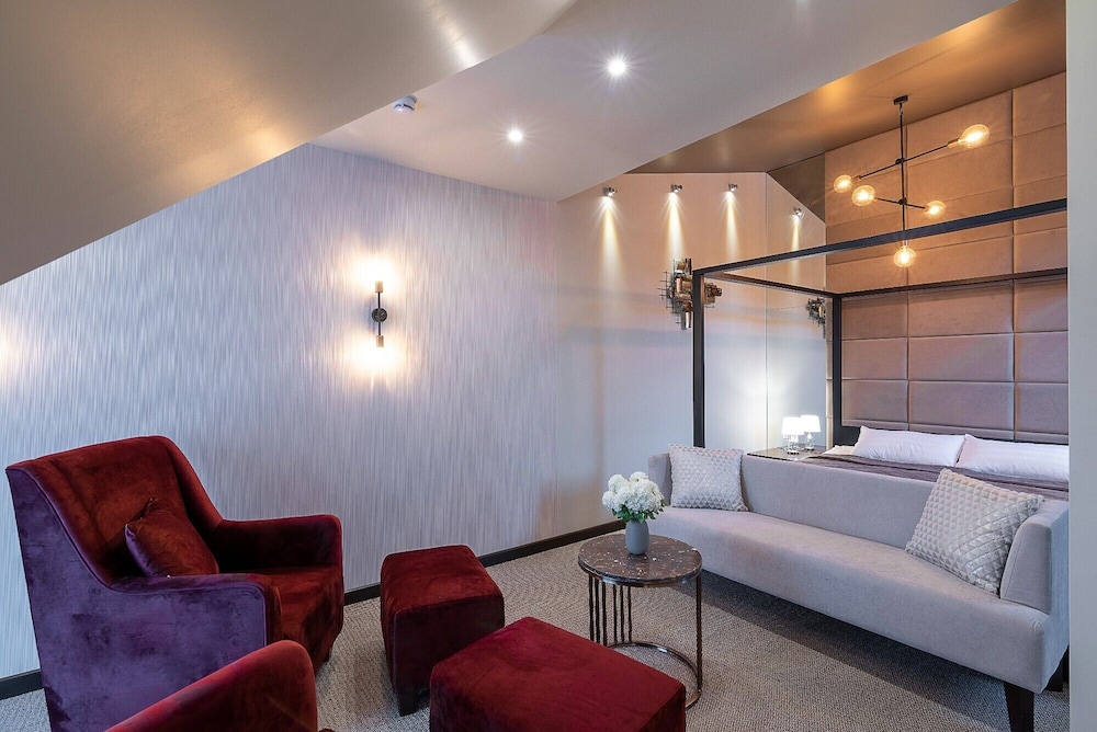 Penthouse photo 2