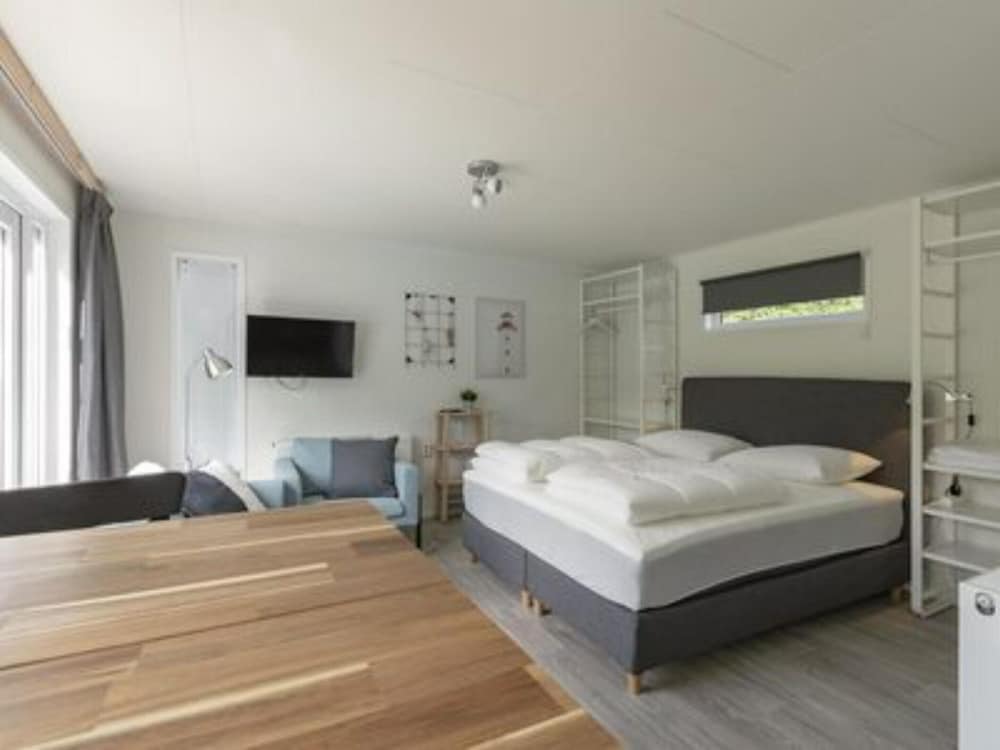 Mobile Home photo 1