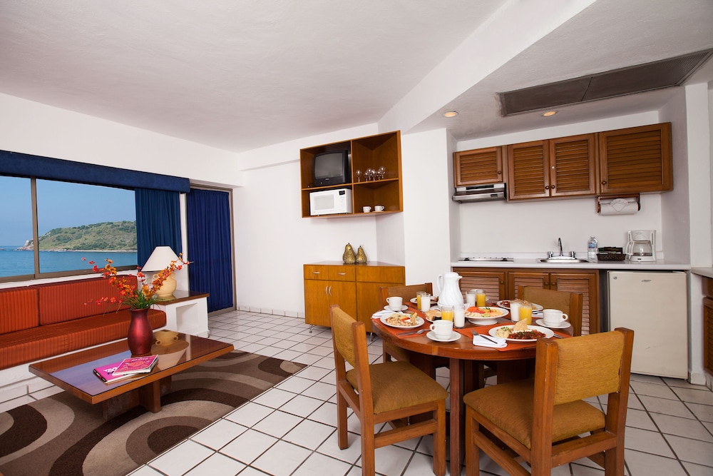 Suite, Kitchenette, Sea View - Photo 7