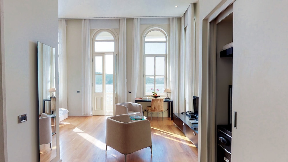 Presidential Suite photo 2