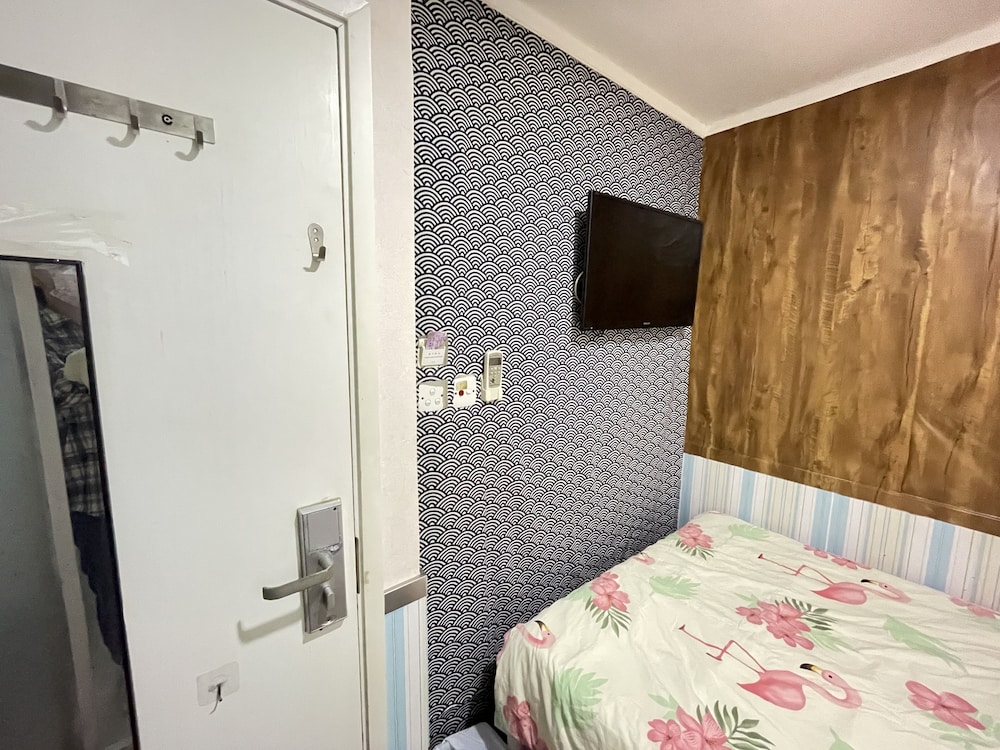 Basic Single Room photo 3
