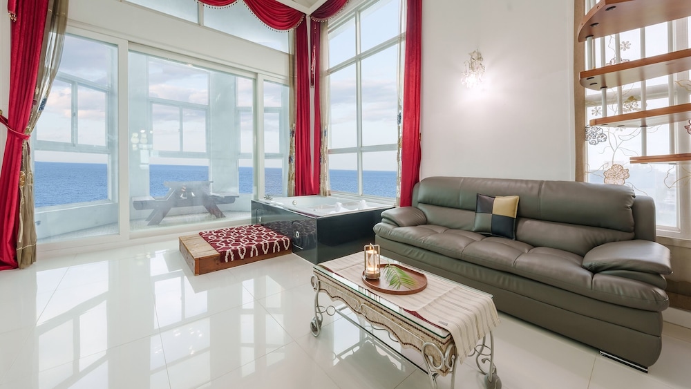 Basic Room, 1 Bedroom (504 Sayble) - Photo 3
