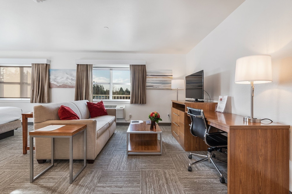Deluxe Studio Suite